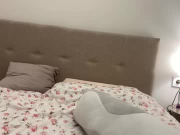 girl
        avroramy cam image #7029884
