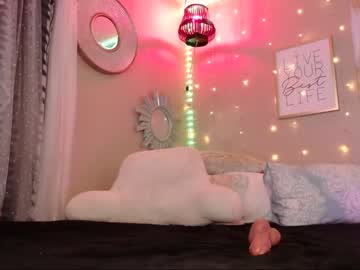 girl
        milf_lacey cam image #2633984