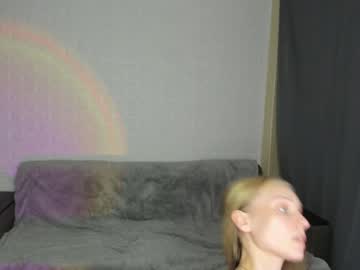 girl
        sandra_buika cam image #1907787