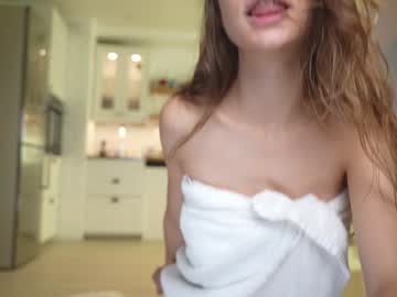 girl
        mia_elfie cam image #4992573