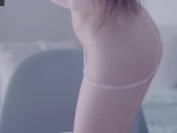 girl
        miso_misa cam image #6353916
