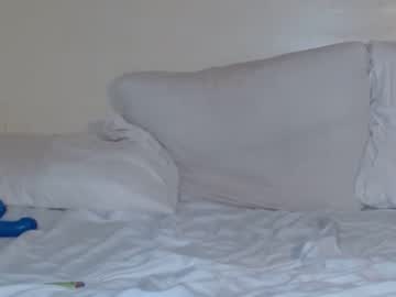 couple
        turn_on_the_ac cam image #2227474
