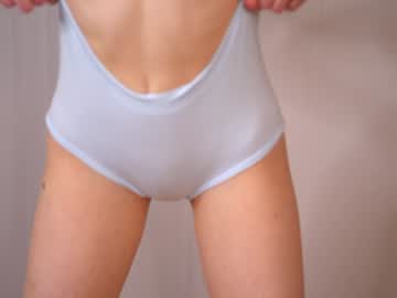 girl
        happyvivy cam image #5869993