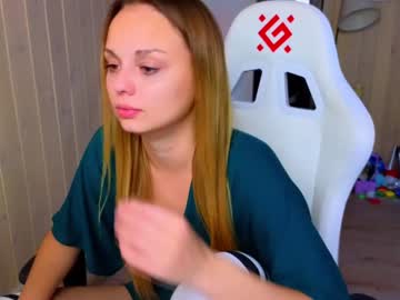 girl
        misss_viki cam image #2588047