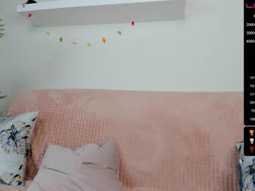girl
        _rileyreid_ cam image #1213896