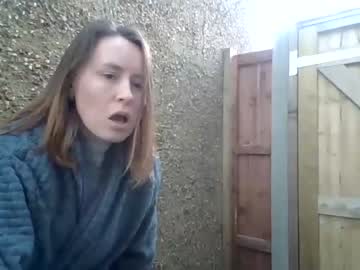 girl
        eatmypie69 cam image #2889886