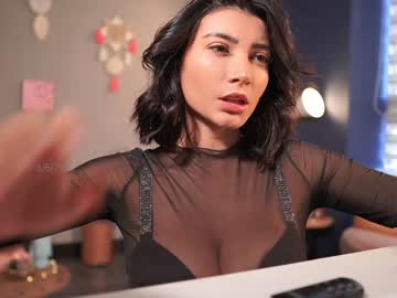 girl
        letiziafulkers1 cam image #1670225