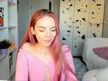 girl
        thisisamelia cam image #1410699