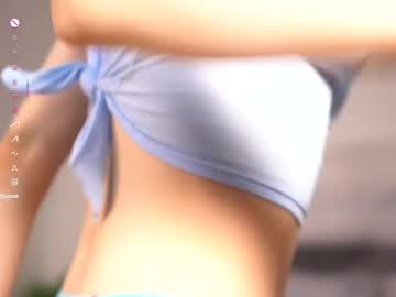 girl
        happynewdear cam image #6816889