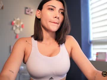 girl
        letiziafulkers1 cam image #1749617