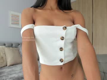 girl
        camilagomezz cam image #809011