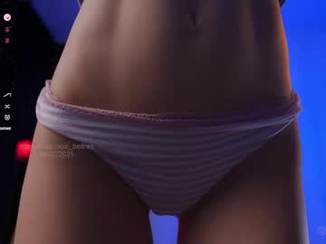 girl
        lucie_beltran cam image #6102228