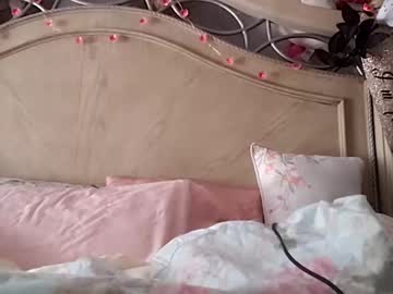 girl
        brielle_paris cam image #3242061