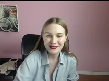 girl
        nextdoorgir_l cam image #1402632