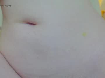 girl
        niilaa cam image #6224802