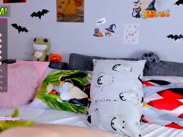 girl
        littlething88 cam image #40418