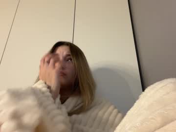 girl Cam Girls Get Busy With Their Dildos With No Shame with norakiso