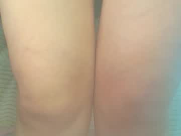 girl
        squikt cam image #6997755