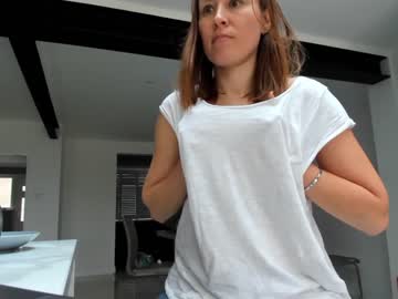 girl
        eatmypie69 cam image #986740