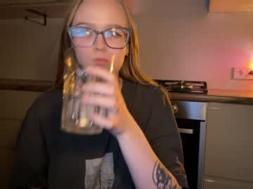 couple
        babyytonight cam image #3764438
