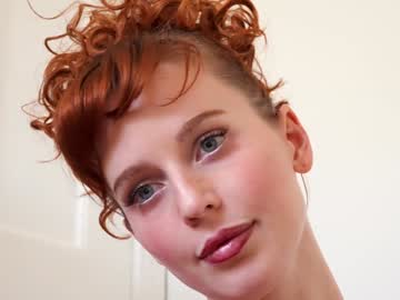 girl
        ellaa91 cam image #5435376