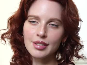 girl
        ellaa91 cam image #4785577