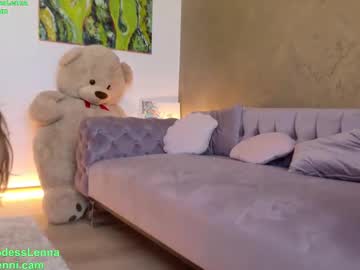 girl
        lenna_godess cam image #6013495