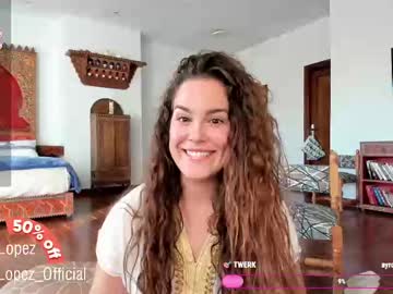 girl
        crazypaty cam image #6101975