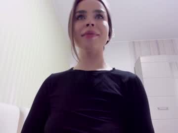 girl
        aminaswan_ cam image #2424049