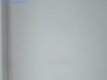 girl
        _ayya cam image #2284746
