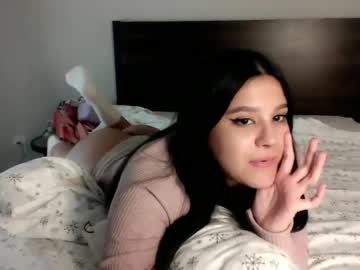 girl Cam Girls Get Busy With Their Dildos With No Shame with ariristorm