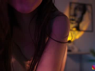 girl
        lucie_beltran cam image #2239865