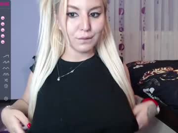 girl
        littleblondys cam image #1039193