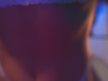 girl
        lucie_beltran cam image #4120819