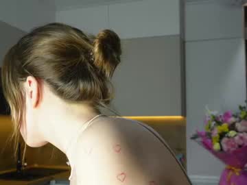 girl
        eva_cuty cam image #4134313