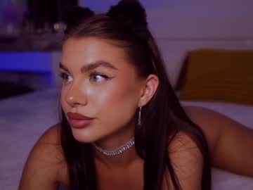 girl
        jacky_smith cam image #4101658