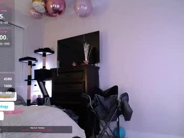 girl
        monstrumologist cam image #5386990
