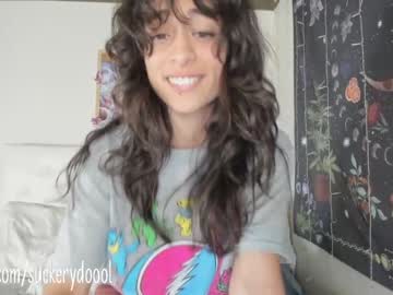 girl
        suckerydoool cam image #2815818