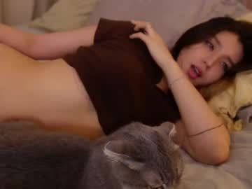 girl
        sarasuo cam image #4354563