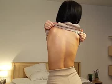 girl
        silverdaunt cam image #5795050