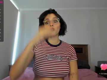 girl
        yourfreakygirl cam image #1390517