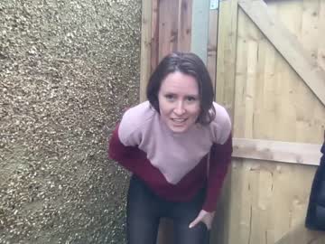 girl
        eatmypie69 cam image #3722118