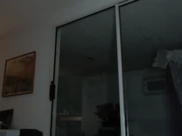 girl
        frenchava cam image #3669285