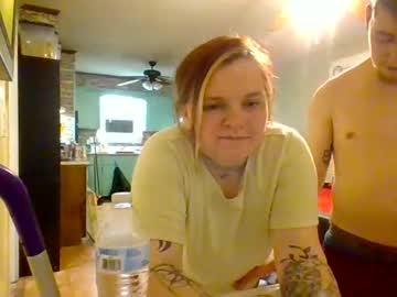 couple
        mysterygal0901 cam image #6458175