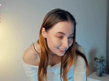 girl
        quennaedger cam image #5611112