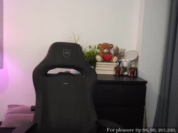 girl
        yours_anastasia cam image #3229285