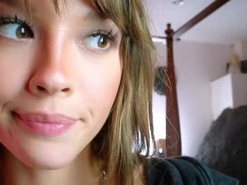 girl
        _demi_dee_ cam image #6265855
