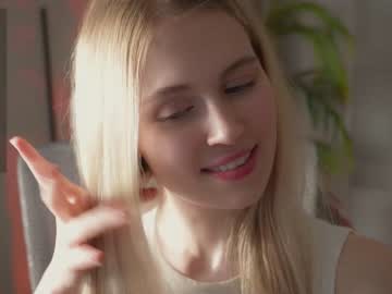 girl
        sonyaericsson cam image #4025627