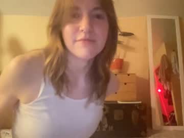 couple
        sam_and_sub cam image #1134215