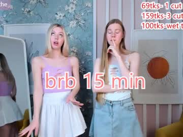 girl
        cassie_palmer cam image #1668144